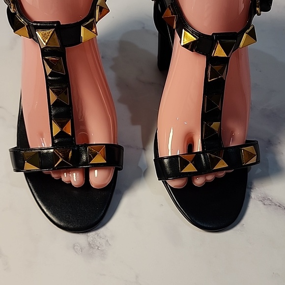 Valentino Garavani Black & Gold Block Heel - Picture 2 of 11